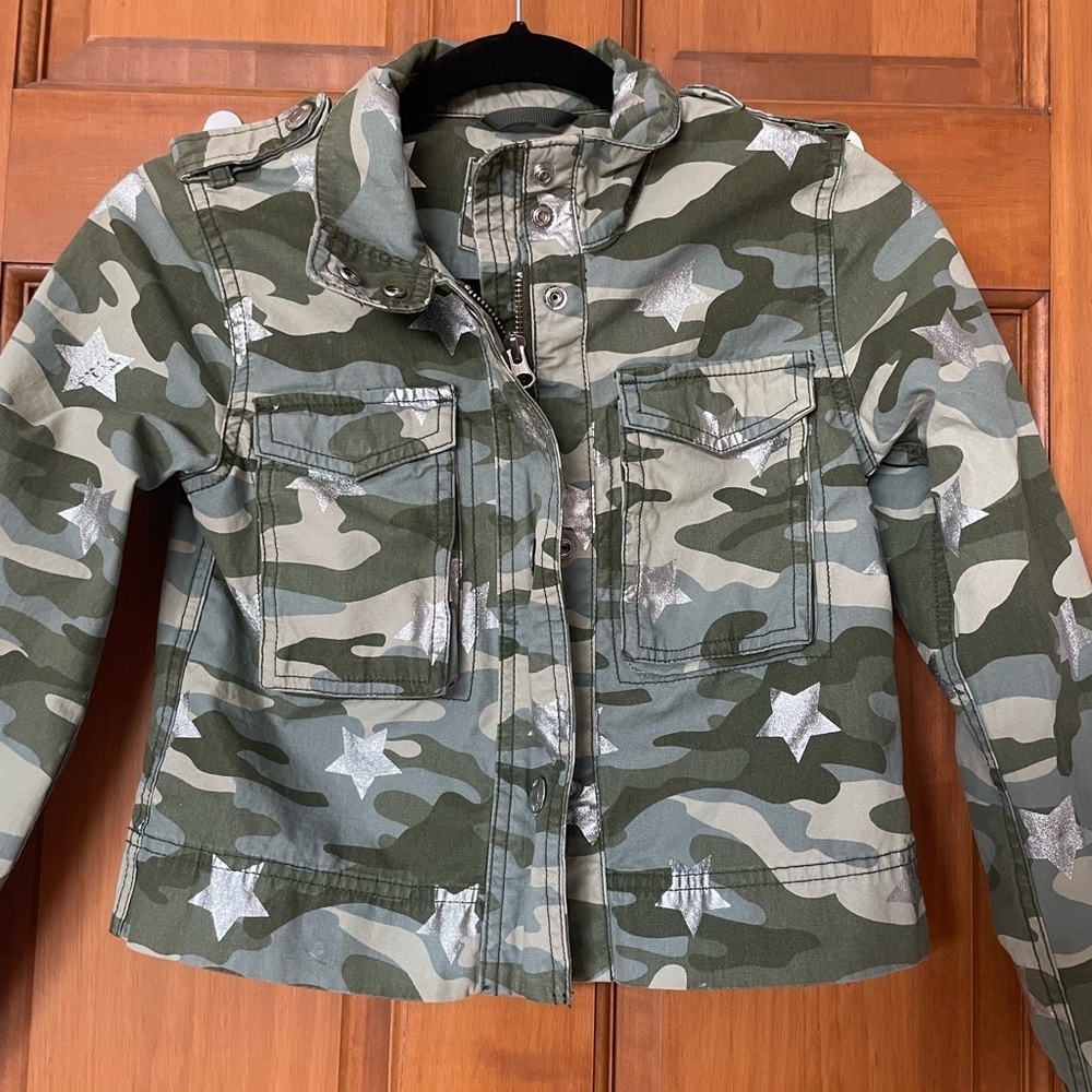 GAP Kids Green Camouflage Jacket with Star Accents - Picture 2 of 5